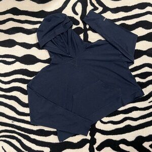 BRAND NEW Women’s Navy Cropped Fabletics Hoodie